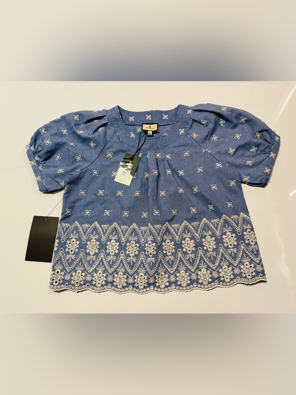 Tuckernuck Blue Puff Sleeve Chambray Eyelet Too Embroidered Women Size Medium